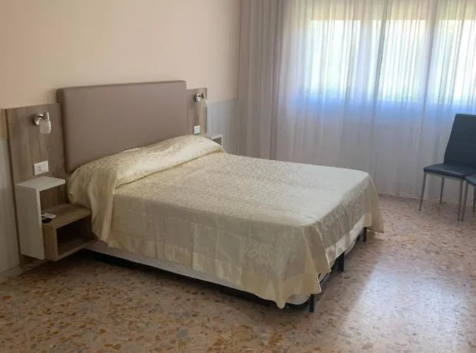 Domus Della Radio 2* Roma